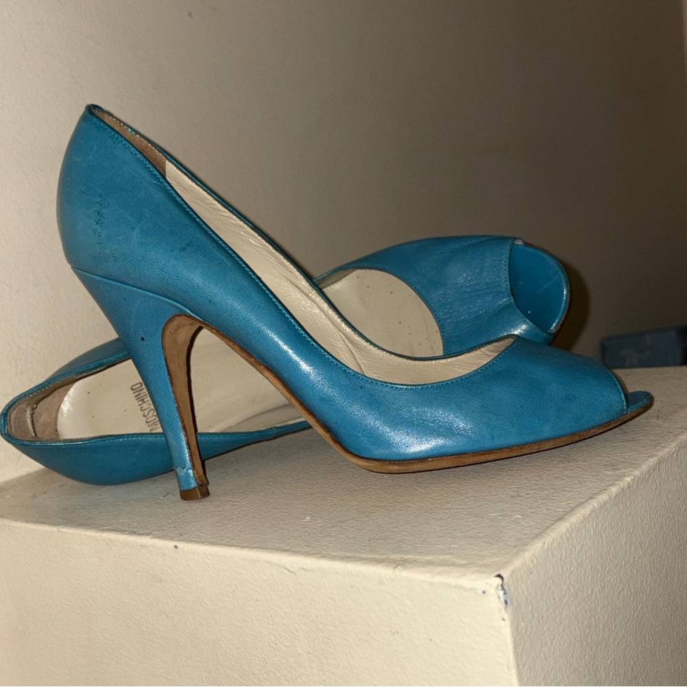Blue Peep toe